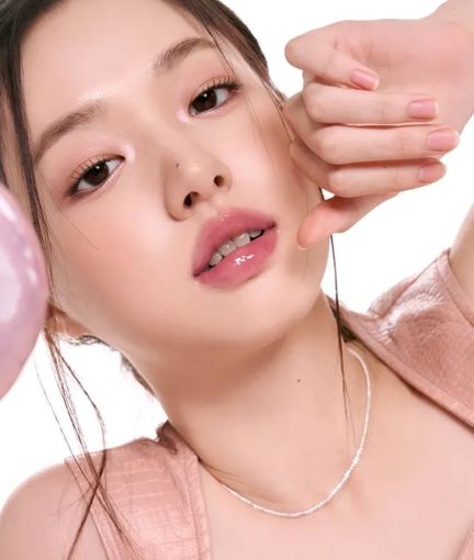 Блиск для губ у виноградному відтінку Rom&nd Glasting Color Gloss № 04 Grapy Way