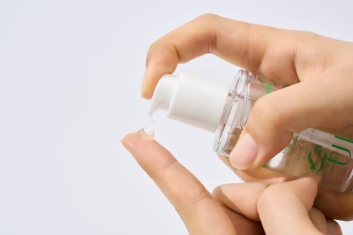 Мультифункціональна есенція UIQ Biome Remedy™ Essence 30 мл