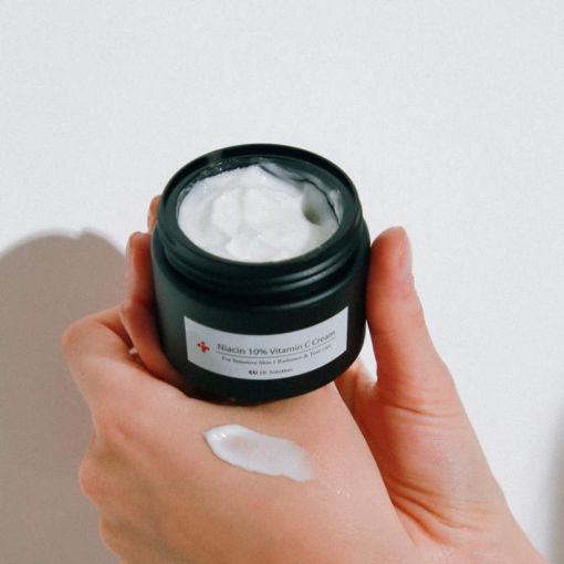 Антиоксидантний освітлюючий крем з ніацінамідом 10% та вітаміном С CUSKIN DR. Solution Niacin 10% Vitamin C Cream 50 мл