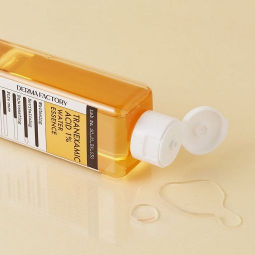 Освітлюючий та балансуючий тонер DERMA FACTORY Tranexamic Acid 1% Water Essence 150мл